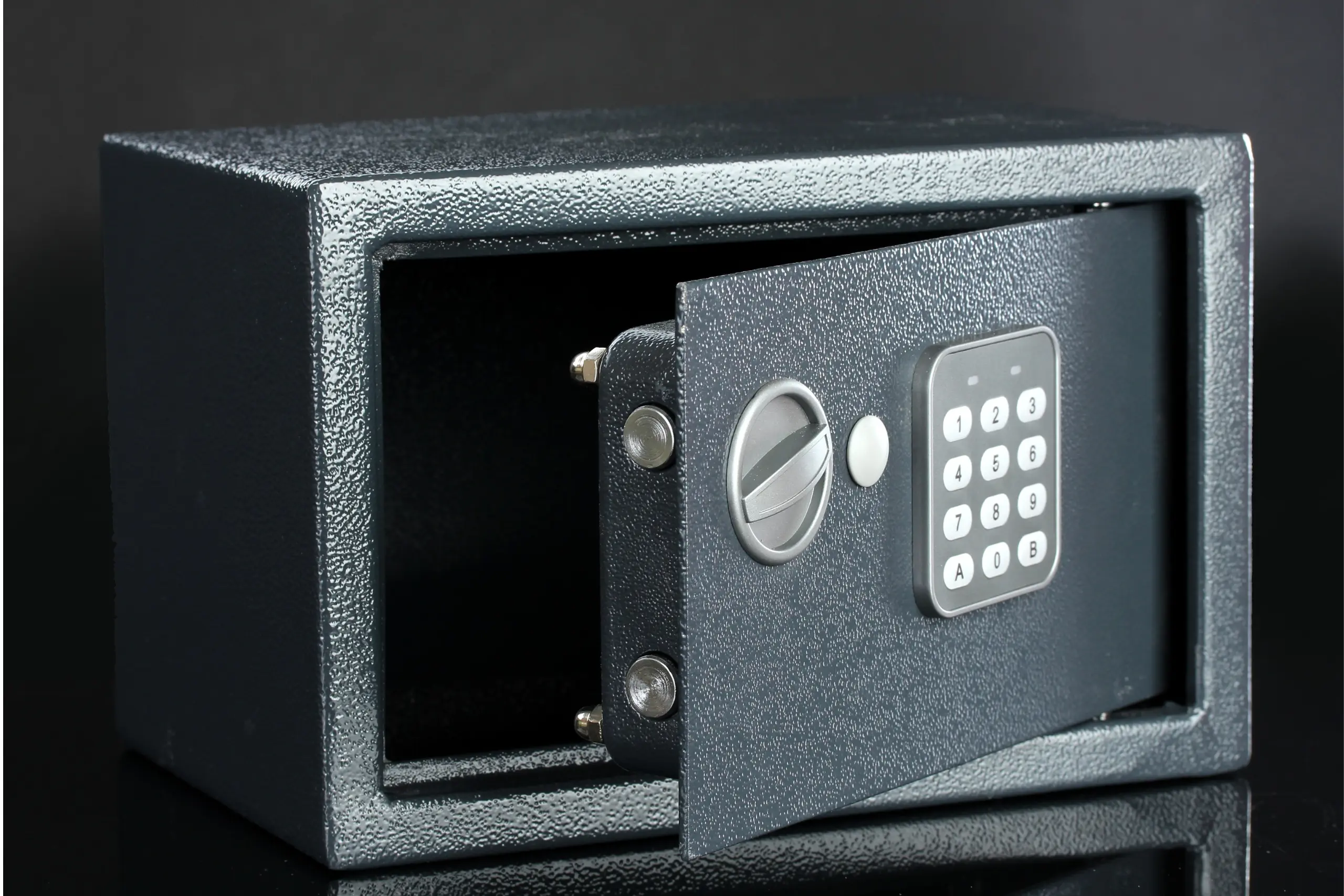 Safe Locksmith